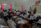 Sambangi-SMP-Negeri-2-Kupang,-Satbinmas-Polresta-Kupang-Kota-Berikan-Himbauan-Kamtibmas-Kepada-Para-Siswa