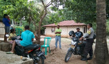 Cegah-Virus-Covid-19,-Bhabinkamtibmas-Kelurahan-Fatukoa-Himbau-Warga-Tetap-Menggunakan-Masker-dan-Jaga-Kebersihan