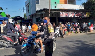 Sambut-New-Normal,-Bhabinkamtibmas-Kelurahan-Penfui-Sampaikan-Protokol-Kesehatan-Ke-Warga-Binaanya