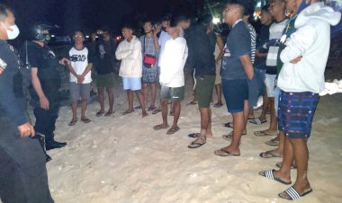 Gelar-Patroli-Malam,-Sat-Sabhara-Polres-Kupang-Kota-Himbau-Dan-Bubarkan-Pemuda-yang-Berkumpul