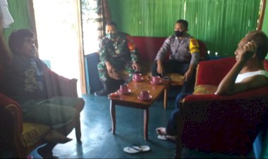 Bhabinkamtibmas-dan-Babinsa-Kelurahan-Airnona-Berikan-Imbauan-Ke-Warga-Tetap-Taati-Protokol-Kesehatan