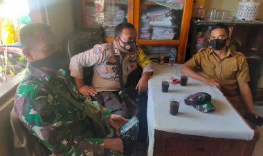 Babinkamtibmas-Melaksanakan-Sambang-di-Kantor-kelurahan-Namosain