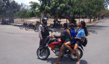 Sat-Sabhara-Polres-Kupang-Kota-Gencar-Berikan-Himbauan-Adaptasi-Kebiasaan-Baru