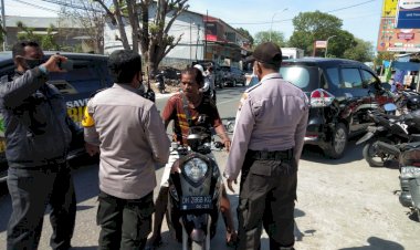 Upaya-Memutus-Penyebaran-Covid-19-Personil-Polsek-Alak-Laksanakan-Operasi-Yustisi-Penertiban-Protokol-Kesehatan