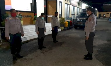 Satuan-Sabhara-Polres-Kupang-Kota-Melaksanakan-Patroli-Malam-Sampaikan-Imbauan-Cegah-Penyebaran-Covid-19