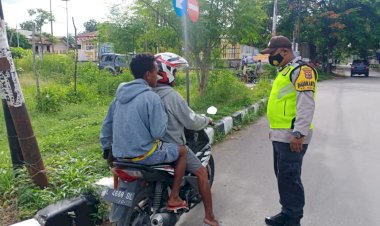Bhabinkamtibmas-Keluruhan-Kolhua-Laksanakan-Operasi-Yustisi-Penertiban-Penggunaan-Masker
