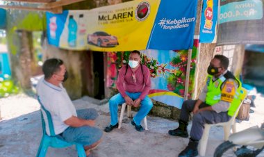 Cegah-Penyebaran-Covid-19,-Bhabinkamtibmas-Kelurahan-Namosain-Himbau-Warga-Patuhi-Protokol-Kesehatan