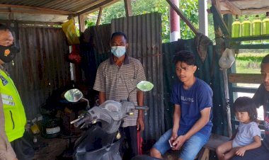 Cegah-Covid-19,-Bhabinkamtibmas-Polsek-Alak-Tegur-Warga-Yang-Tidak-Pakai-Masker