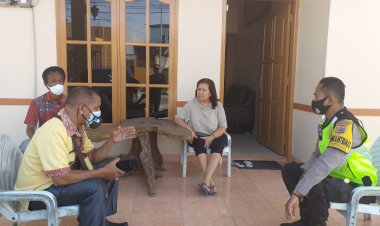Hiimbauan-Protokol-Kesehatan-dan-Terkait-PPKM,-Bhabinkamtibmas-Kelurahan-Fatului-Sambangi-Warga
