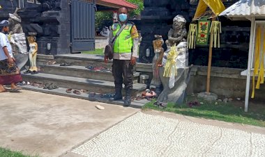 Berikan-Rasa-Aman,-Personel-Babinkamtibmas-Polres-Kupang-Kota-Melaksanakan-pengamanan-Hari-Raya-Galungan-Umat-Hindu