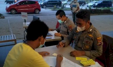 Gerai-Vaksin-Polri-Polres-Kupang-Kota-Kembali-Mengelar-Vaksinasi-Di-Area-Perbelanjaan-Lippo-Mall-Kota-Kupang-,-Upaya-Percepatan-Vaksinasi-Covid-19-Bagi-Masyarakat-Kota-Kupang