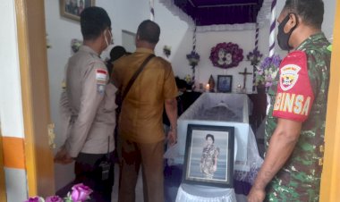 Ikut-Berbelasungkawa,-Bhabinkamtibmas-Kelurahan-Fatululi-Sambagani-Warganya-Yang-Berduka