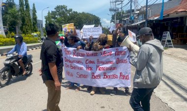 Personil-Polres-Kupang-Kota-Laksanakan-Pengamanan-Aksi-Unjuk-Rasa-Dari-Kelompok-Front-Rakyat-Untuk-West-Papua