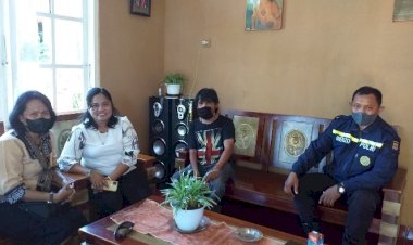 Sampaikan-Pesan-Kamtibmas,-Bhabinkamtibmas-Polsek-Oebobo-Sambang-Ketua-RT