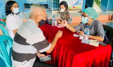 Upaya-Percepatan-Vaksinasi,-Gerai-Vaksin-Polres-Kupang-kota-Rutin-Laksanakan-Vaksinasi-Untuk-Anak-Dan-Lansia