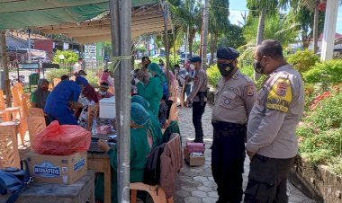 Pastikan-Giat-Vaksinasi-Aman-Babinkamtibmas-Polres-Kupang-Kota-Laksanakan-Pam-Dan-Monitoring