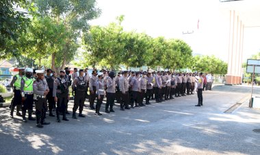 Personel-Polresta-Kupang-Kota-Amanakan-Jalannya-Sidang-Kasus-Pembunuhan-Penkase