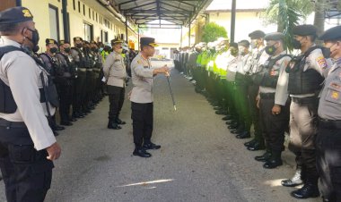 Kapolresta-Lakukan--Pengecekan-Serah-Terima-Tugas-Jaga.