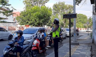 Giat-Sosialisasi-tertib-berlalulintas-Satuan-Lalulintas-Polresta-Kupang-Kota.