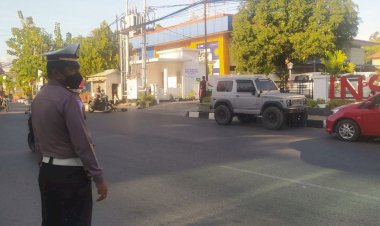 Satuan-Lalu-lintas-Polresta-Kupang-Kota-Laksanakan-Giat-Pemantauan-dan-Penertiban-Tata-Cara-Parkir.