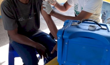 Klinik-Polresta-Kupang-Kota-Gencarkan-Vaksinasi-Booster.