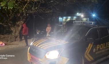 Personil--Piket-Pos-Bundaran-Oesapa-amankan-pemuda-yang-mengkonsumsi-Miras.