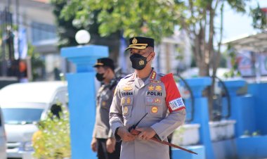 Personil-Polresta-Kupang-Kota-melakukan-pengamanan-Ziarah-Presiden-Timor-Leste-ke-TMP-Dharmaloka-Kupang.
