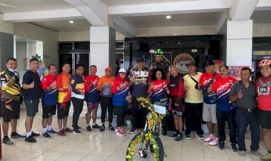 Wakapolresta-Kupang-Kota-partisipasi-dalam-kegiatan-Fun-Bike-hari-Dharma-Karya-Dhika-Ke-77-Kantor-Wilayah-Kementrian-Hukum-dan-HAM-NTT