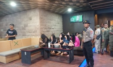 Polresta-Kupang-Kota,-Kodim-1604-Kupang-dan-Pol-PP-Kota-Kupang-Laksanakan-Operasi-dan-Patroli-Gabungan
