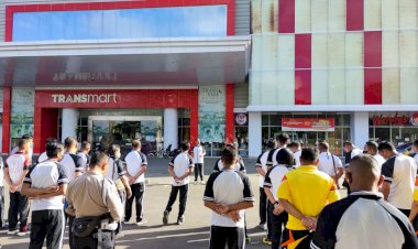 Polresta-Kupang-Kota-Laksanakan-Olahraga-Pagi-di-Arena-Car-Free-Day-ElTari