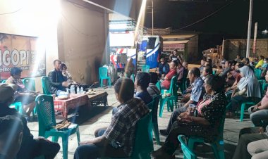 NGOPI-Bareng-Masyarakat-Sikumana,-Kapolresta-Terima-Banyak-Pertanyaan,-Masukan-dan-Saran