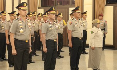 Polri-Gelar-Upacara-Korps-Raport-ke-42-Pati-dan-121-Pamen