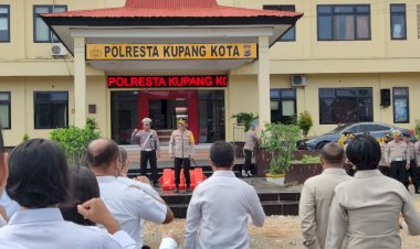 Samapaikan-Resolusi-Polresta-Kupang-Kota-di-Tahun-2023,-Kapolresta-Pimpin-Apel-Perdana