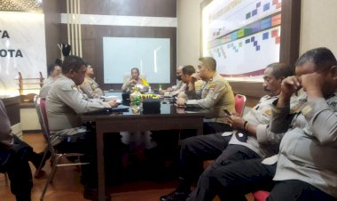 Kapolresta-Kupang-Kota-Pimpin-Rapat-Anev-Dan-Petakan-Kegiatan-Di-Tahun-2023