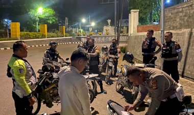 Antisipasi-Balap-Liar-Malam-Minggu,-Personel-Polresta-Kupang-Laksanakan-Patroli