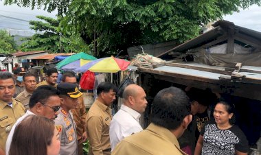 Kapolresta-Kupang-Kota-Dampingi-Gubernur-NTT-dan-TPID-Kota-Kupang-Tinjau-Harga-Sembako-di-Pasar-Kasih-Naikoten.