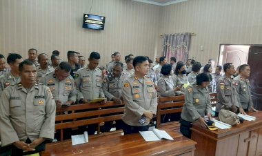 Personel-Polresta-Kupang-Kota-Ikut-Binrohtal,-Wakapolresta:-Jangan-Lupa-Selalu-Mengucap-Syukur.