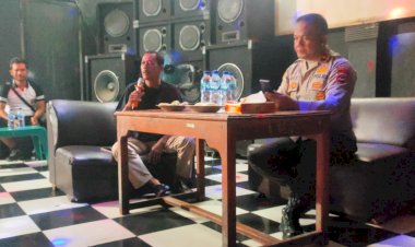Jumat-Curhat-Bersama-Pekerja-Dunia-Malam,-Kapolsek-Alak-Sampaikan-Himbauan-Kambtibmas