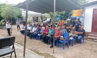 Jumat-Curhat-Kapolsek-Maulafa-Bersama-Pedagang-Pasar-Penfui.