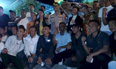 Kapolresta-Pimpin-Pengamanan-Prosesi-Jalan-Salib-Pemuda-GMIT-Klasis-Kota-Kupang.