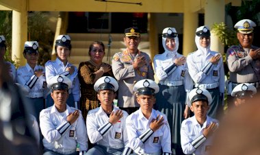 Kapolresta-Kupang-Kota-Kembali-Lantik-PKS,-Kali-Ini-di-SMA-Negeri-I-Kupang.