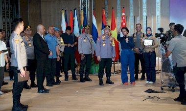 Pastikan-Pengamanan-KTT-Asean-ke-42-Berjalan-Baik,-Kapolri-Cek-Langsung-91-Command-Center-Polri