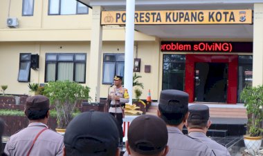 Lakukan-Anev-Kinerja-Anggota,-Kapolresta-Kupang-Kota:-Sebagai-Anggota-Polri-Harus-Menjadi-Teladan-Bagi-Masyarakat