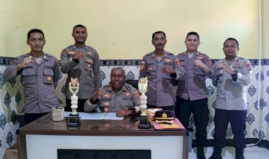 SDM-Polresta-Kupang-Kota-Terima-Dua-Piala-Dari-Kapolda-NTT