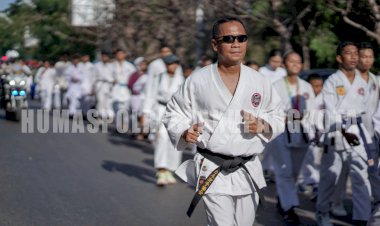 Akhir-dari-Penyelenggaraan-Kejurda-Inkanas-Tahun-2023,-Kapolresta-Ajak-Seluruh-Peserta-Jalan-Santai-Bersama