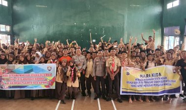 Satuan-Binmas-Polresta-Kupang-Kota-Laksanakan-Giat-Binredawan-Saka-Bhayangkara-kepada-Siswa-MAN-Kupang