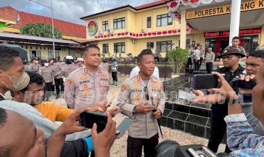 Aksi-Damai-Komite-Solidaritas-Untuk-Papua-Barat,-Personel-Polresta-dan-Polsek-Kelapa-Lima-Berikan-Pengamanan