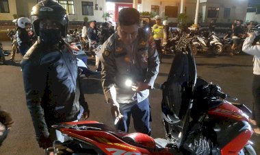 Razia-Pengendara,-Polisi-Sita-Sajam-dan-Tilang-Puluhan-Ranmor