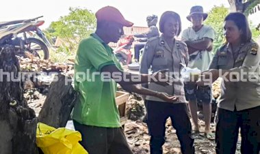 Satbinmas-Polresta-Kupang-Kota-Patroli-dan-Sambangi-Warga-di-Nefonaek