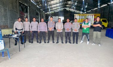 Pleno-PPK-Kecamatan-Kota-Raja-Selesai,-Satgas-OMB-Polresta-Kupang-Kota-Kawal-dan-Amankan-Logistik-Pemilu-di-Gudang-KPU-Kota